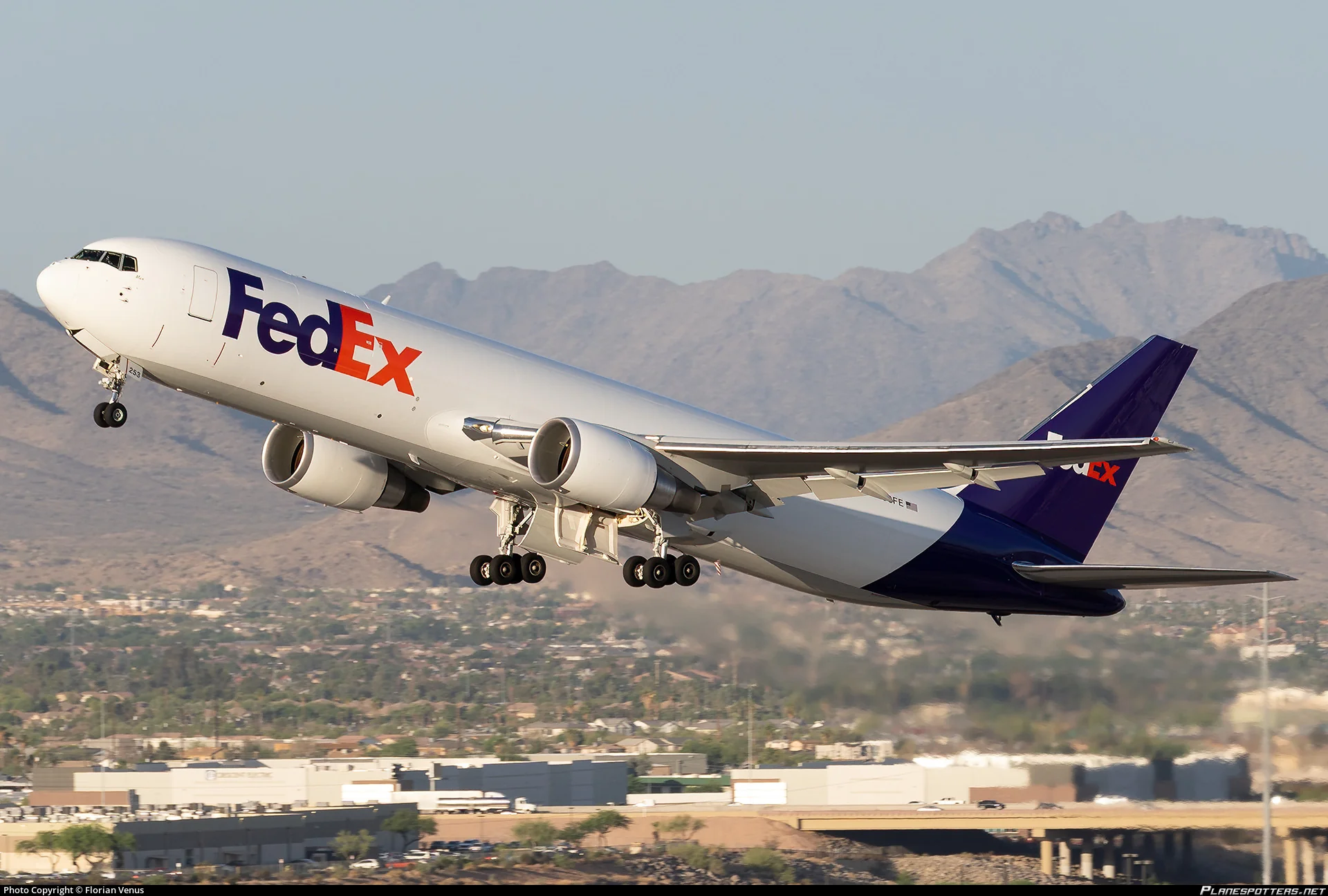 Boeing 767-300F aircraft photo.